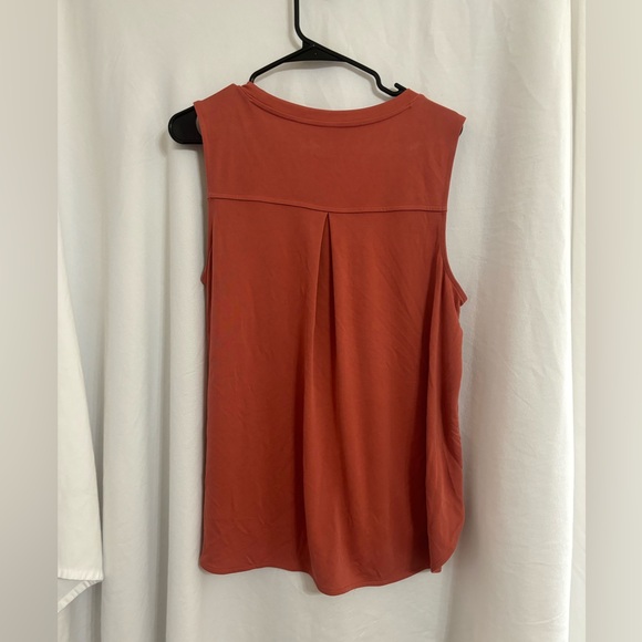 Cute Burnt Orange Tank - Picture 2 of 3